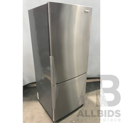 Westinghouse (WBE4300SB-R) 430L Bottom Mount Refrigerator