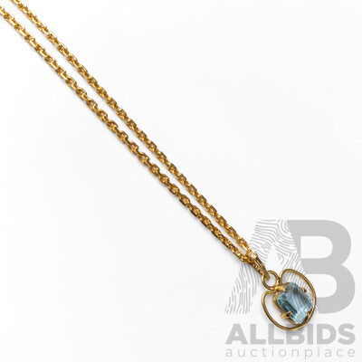 18ct Yellow Gold Necklace & Aquamarine Pendant. Length - 46cms