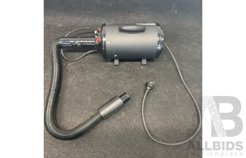 Pet Control HQ High-Velocity Dog Dryer
