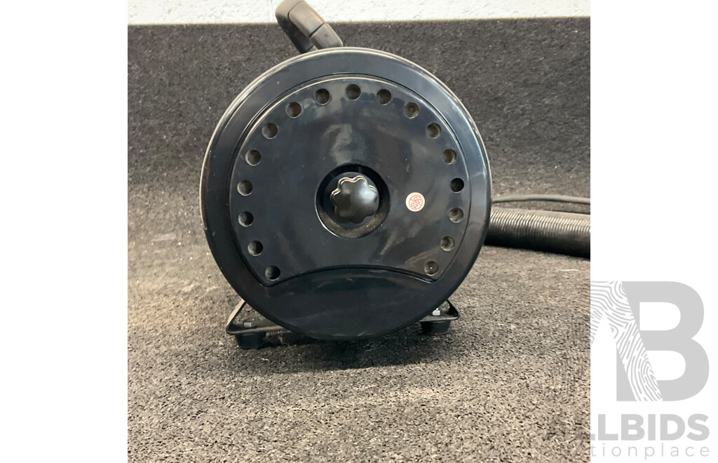 Pet Control HQ High-Velocity Dog Dryer