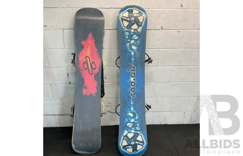 Vintage Snowboards (RAD - AIR INDIVIDUAL & DIVISION PETER LINE GWAR 150cm) - Lot of 2