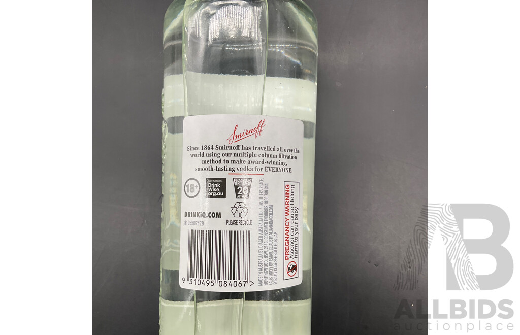 SMIRNOFF Vodka 700ml - Lot of 2