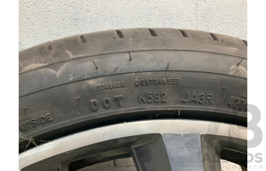 BMW 19inch Light Allow Wheel and FRO36 Tyre