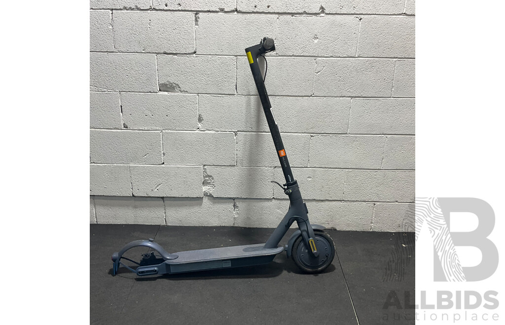 XIAOMI MI Electric Scooter