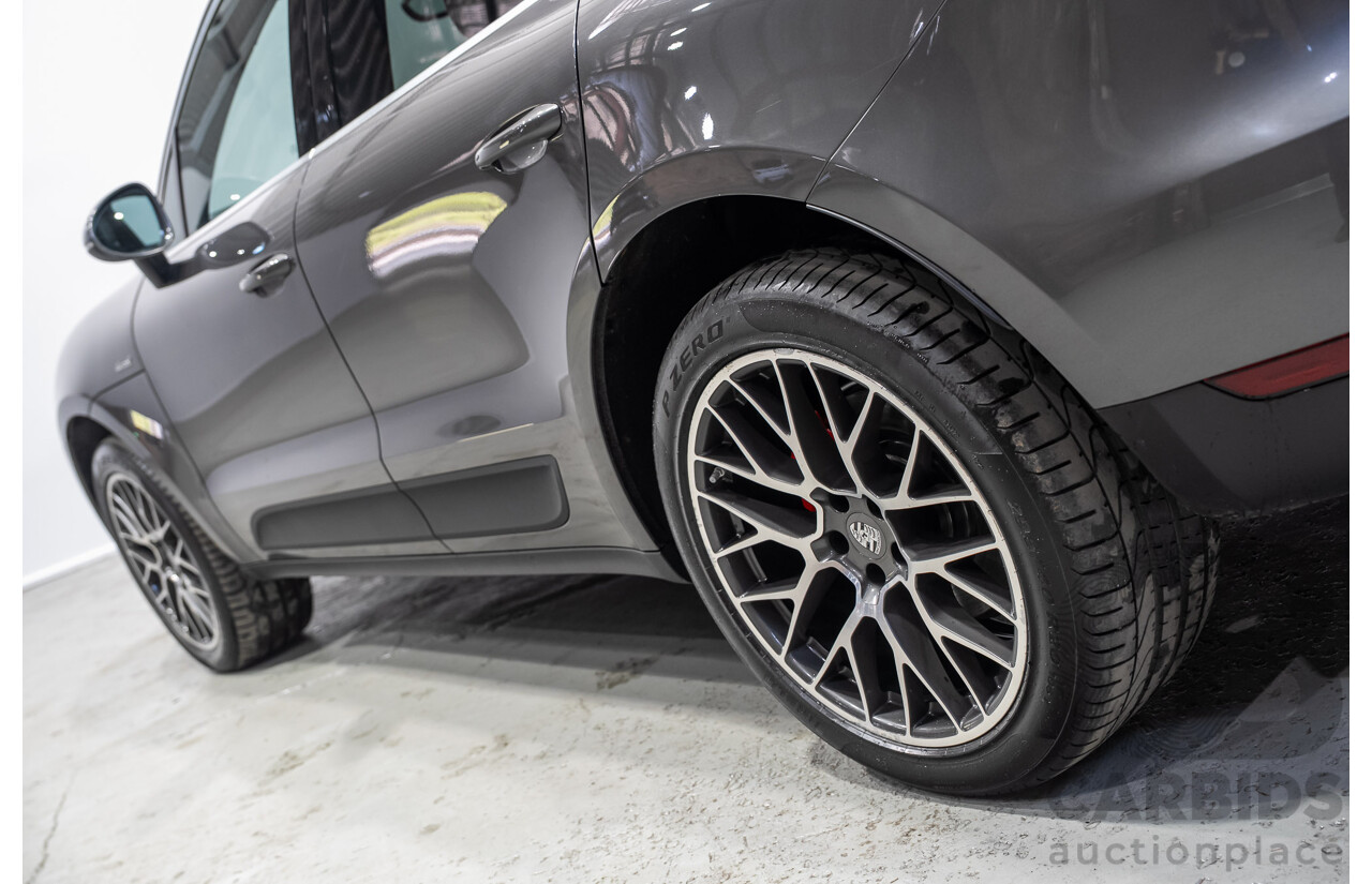 07/2017 Porsche Macan S (AWD) MY18 4d Wagon Agate Grey Metallic Turbo Diesel V6 3.0L