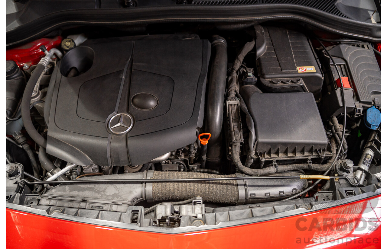 04/2013 Mercedes-Benz B200 CDI BE 246 MY13 5d Hatchback Red Turbo Diesel 1.8L