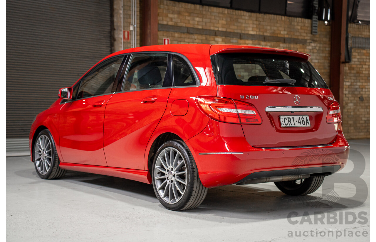 04/2013 Mercedes-Benz B200 CDI BE 246 MY13 5d Hatchback Red Turbo Diesel 1.8L