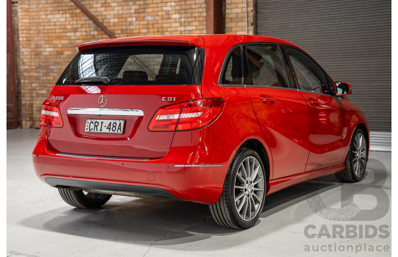 04/2013 Mercedes-Benz B200 CDI BE 246 MY13 5d Hatchback Red Turbo Diesel 1.8L