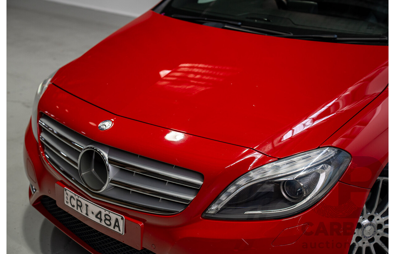 04/2013 Mercedes-Benz B200 CDI BE 246 MY13 5d Hatchback Red Turbo Diesel 1.8L