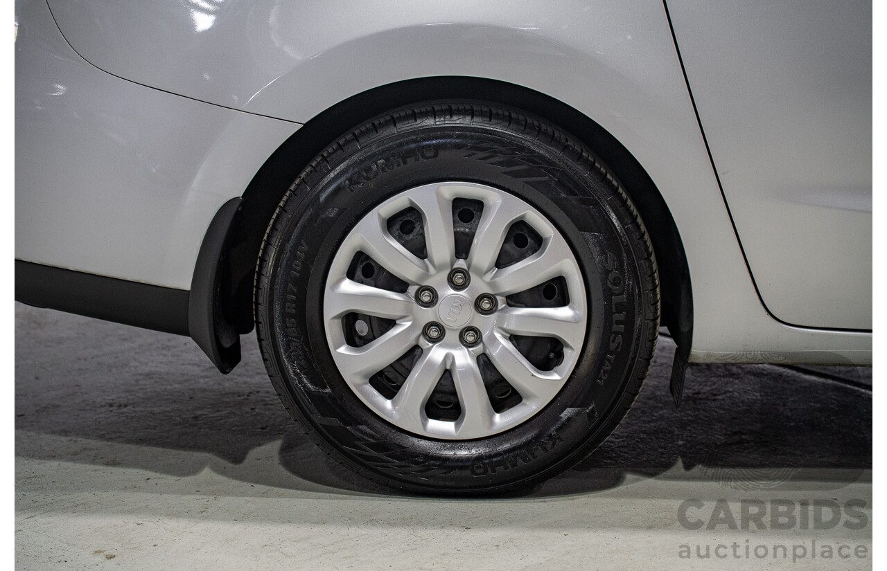 01/2019 Kia Carnival S YP PE MY19 4d Wagon Silver 3.3L