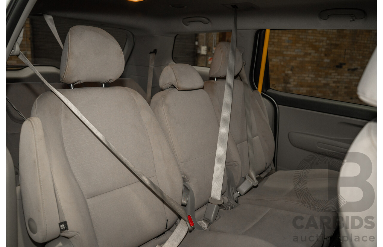 01/2019 Kia Carnival S YP PE MY19 4d Wagon Silver 3.3L