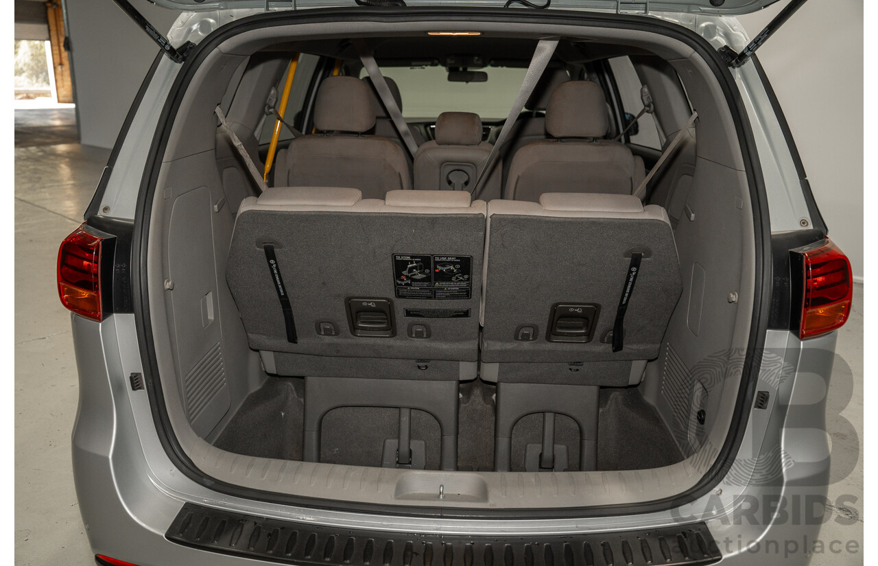 01/2019 Kia Carnival S YP PE MY19 4d Wagon Silver 3.3L
