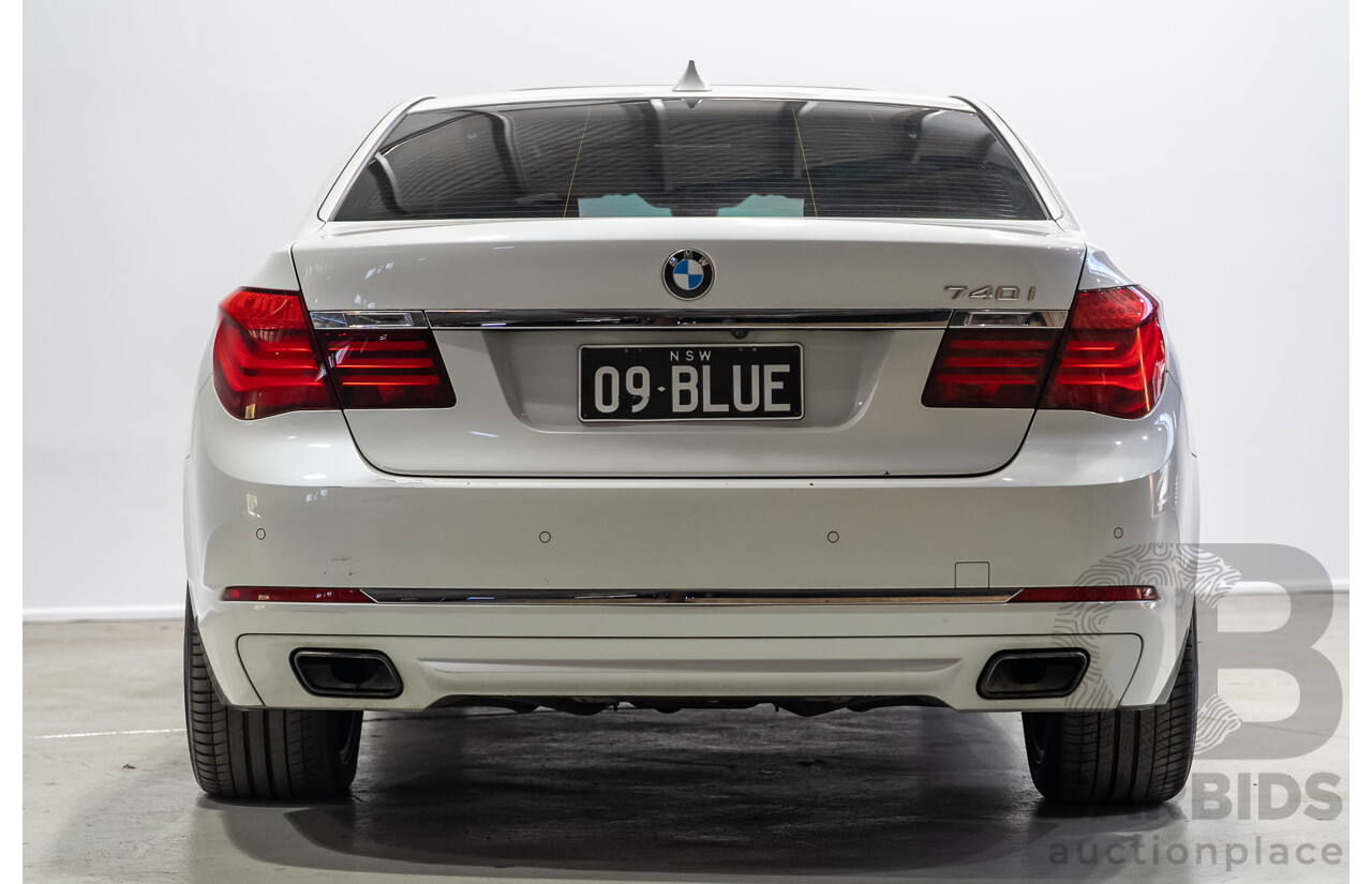 09/2013 BMW 740i F01 MY14 4d Sedan Mineral White Metallic Turbo 3.0L