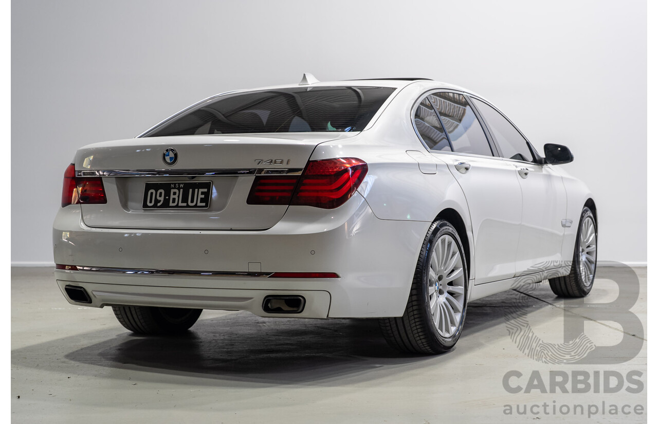 09/2013 BMW 740i F01 MY14 4d Sedan Mineral White Metallic Turbo 3.0L