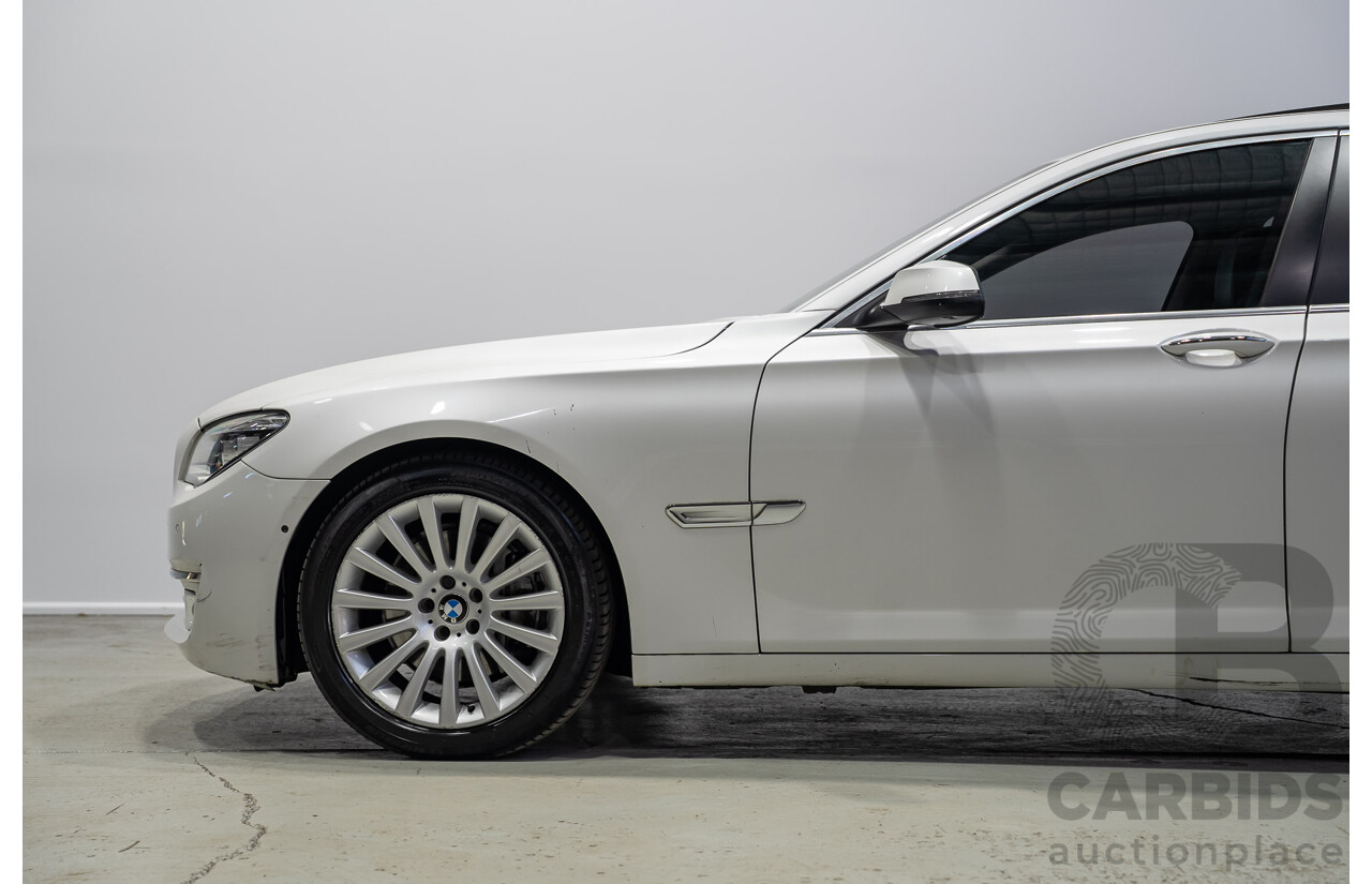 09/2013 BMW 740i F01 MY14 4d Sedan Mineral White Metallic Turbo 3.0L