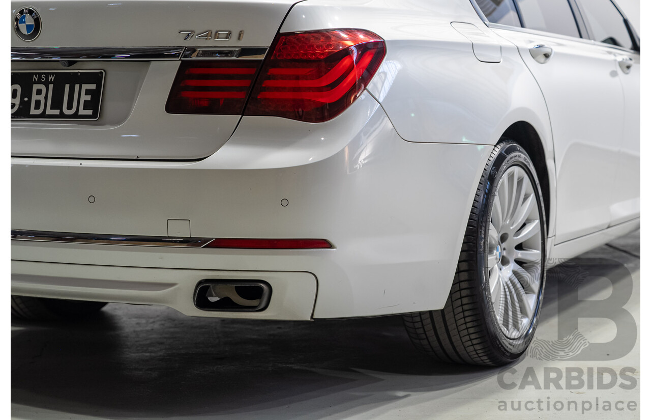 09/2013 BMW 740i F01 MY14 4d Sedan Mineral White Metallic Turbo 3.0L