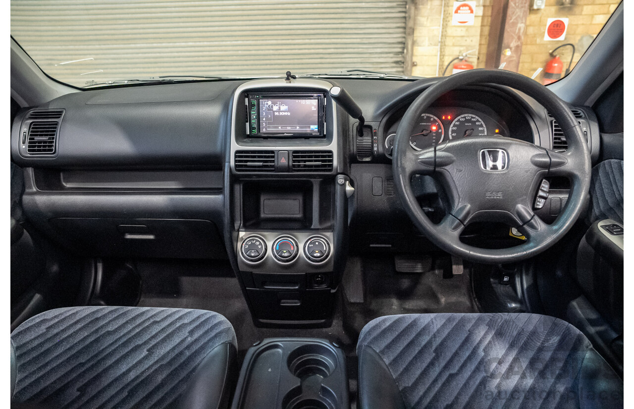 03/2004 Honda Cr-V (4WD) MY04 4d Wagon Gold 2.4L