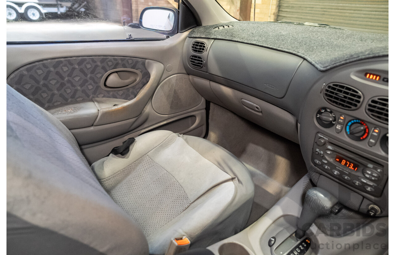 09/1998 Ford Falcon Futura AU 4d Sedan Red 4.0L