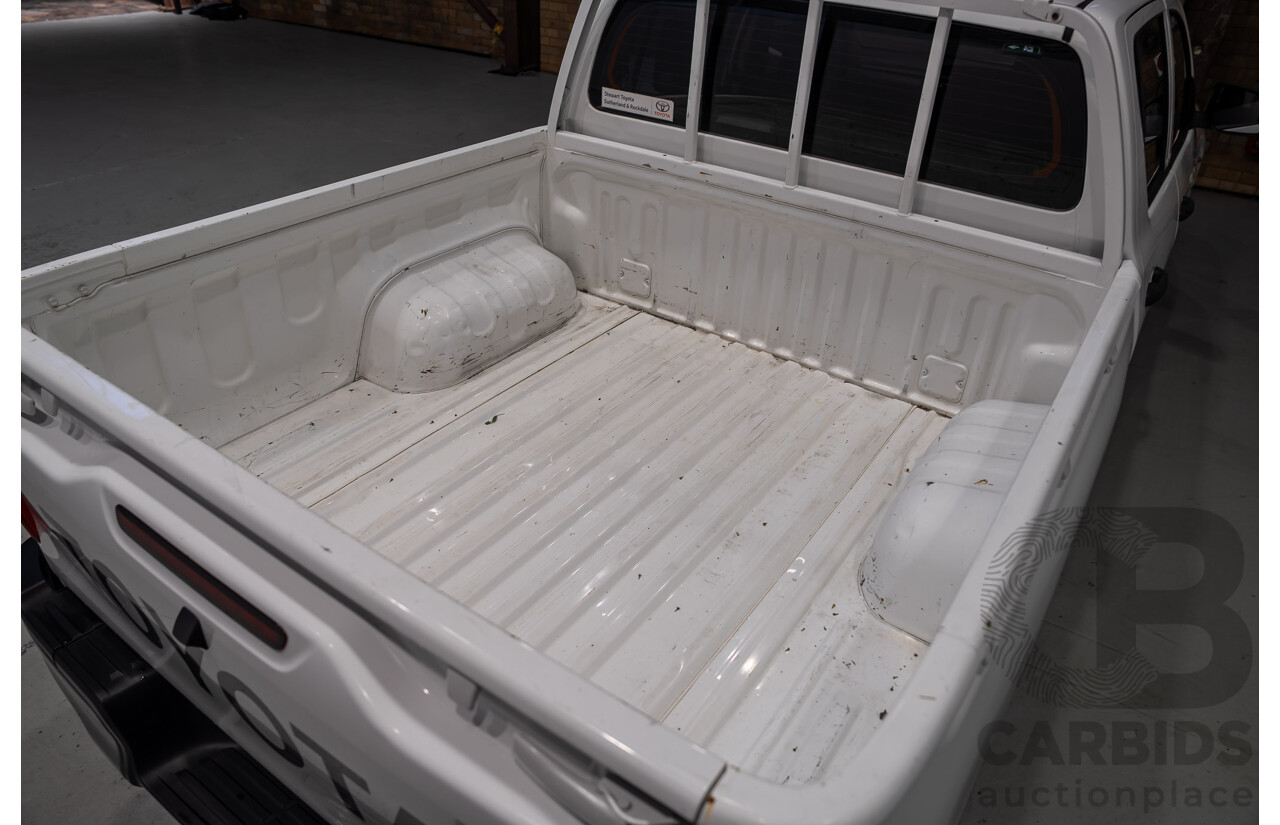 05/2019 Toyota Hilux Workmate TGN121R MY19 Double Cab P/Up White 2.7L