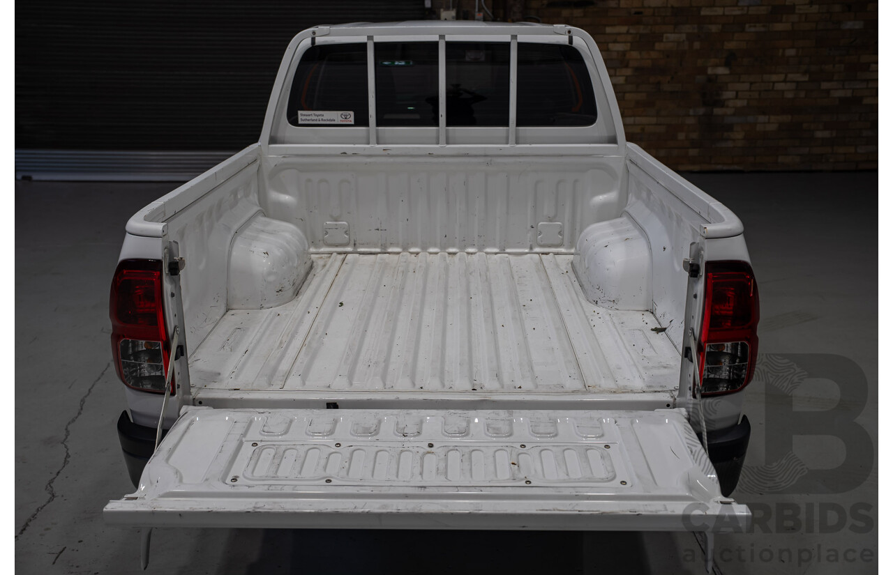 05/2019 Toyota Hilux Workmate TGN121R MY19 Double Cab P/Up White 2.7L