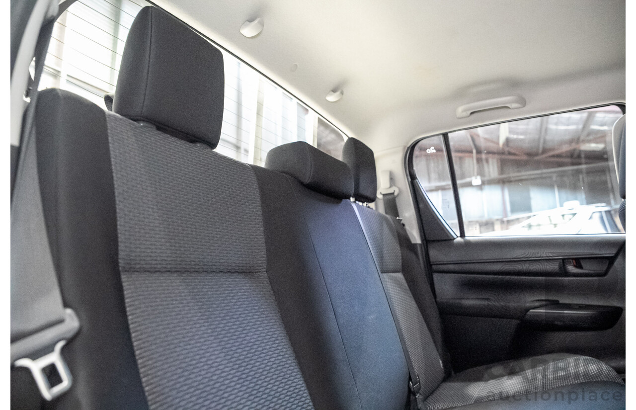 05/2019 Toyota Hilux Workmate TGN121R MY19 Double Cab P/Up White 2.7L