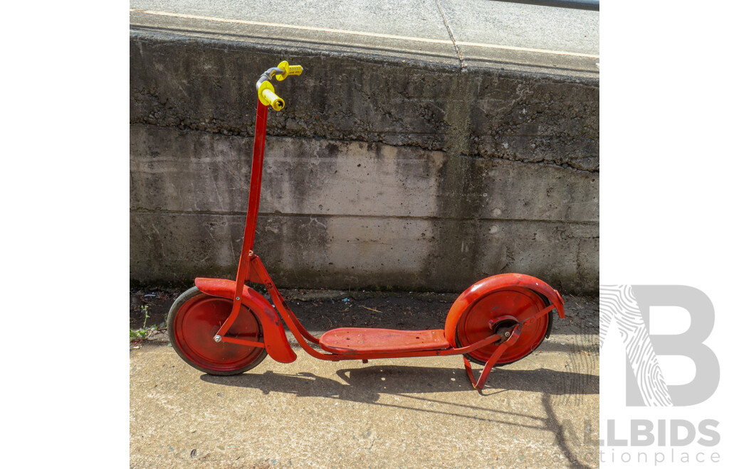 Vintage Metal Painted Child Scooter