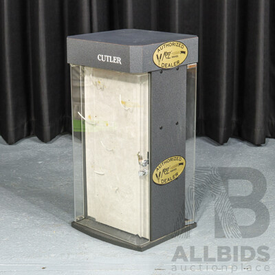 Cutler Retail Knife Display Case