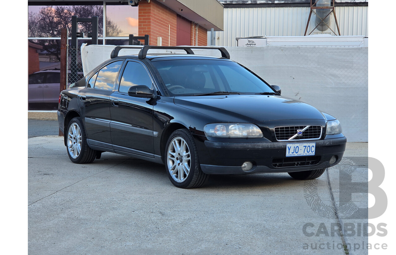 06/2002 Volvo S60 (AWD)  4d Sedan Black 2.4L