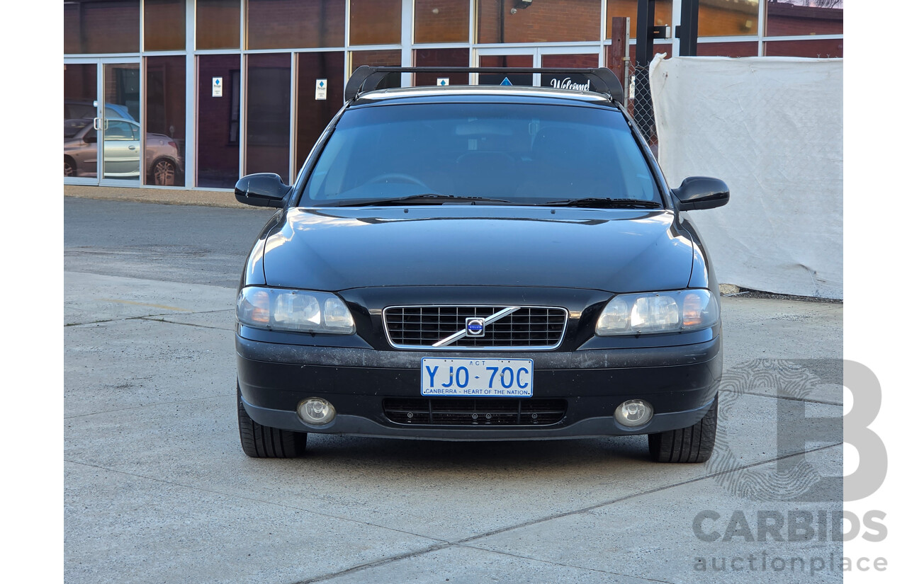 06/2002 Volvo S60 (AWD)  4d Sedan Black 2.4L