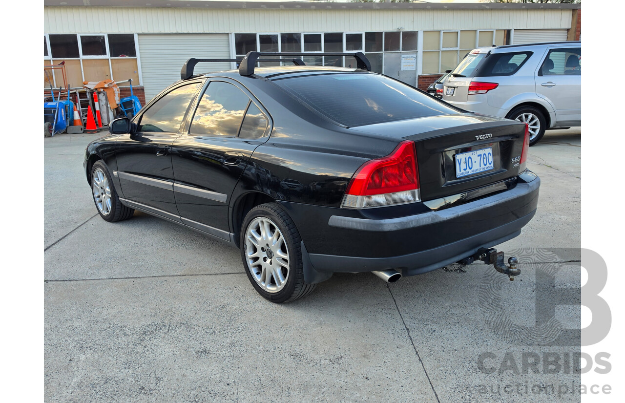 06/2002 Volvo S60 (AWD)  4d Sedan Black 2.4L