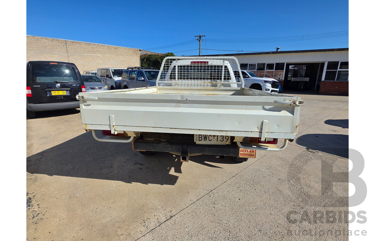 03/2014 Holden Colorado DX (4x4) RG MY14 C/Chas White Turbo Diesel 2.8L