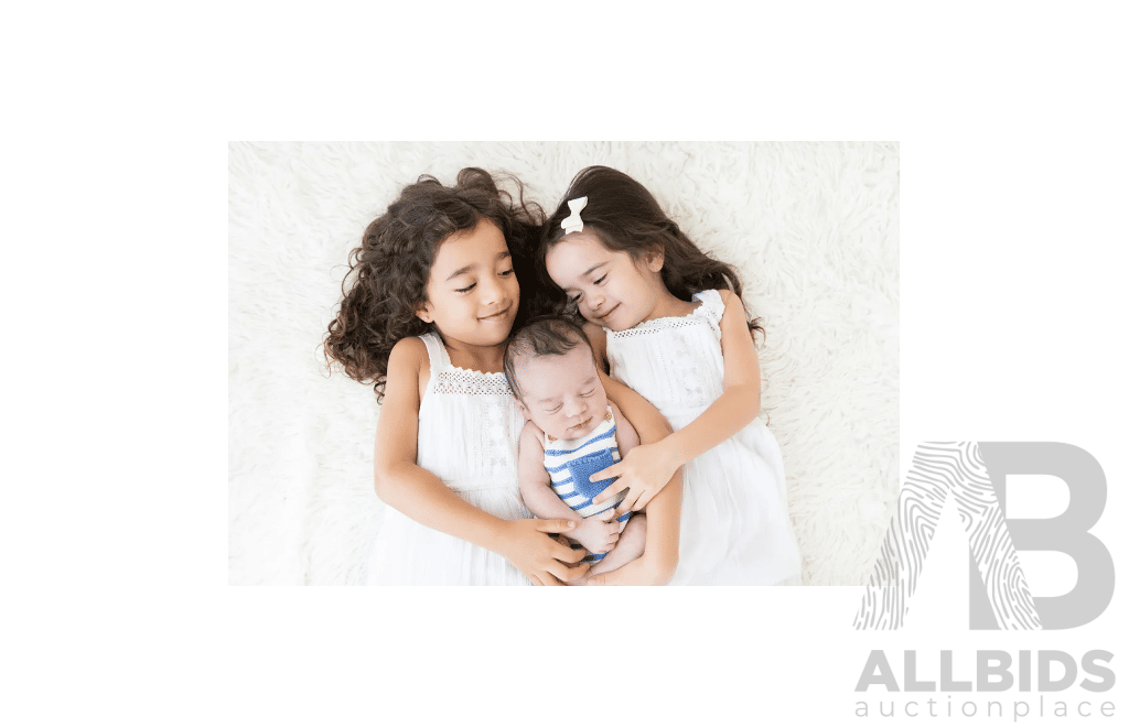 Mini Photography Session with Mel Hill Photography - Valued at $395