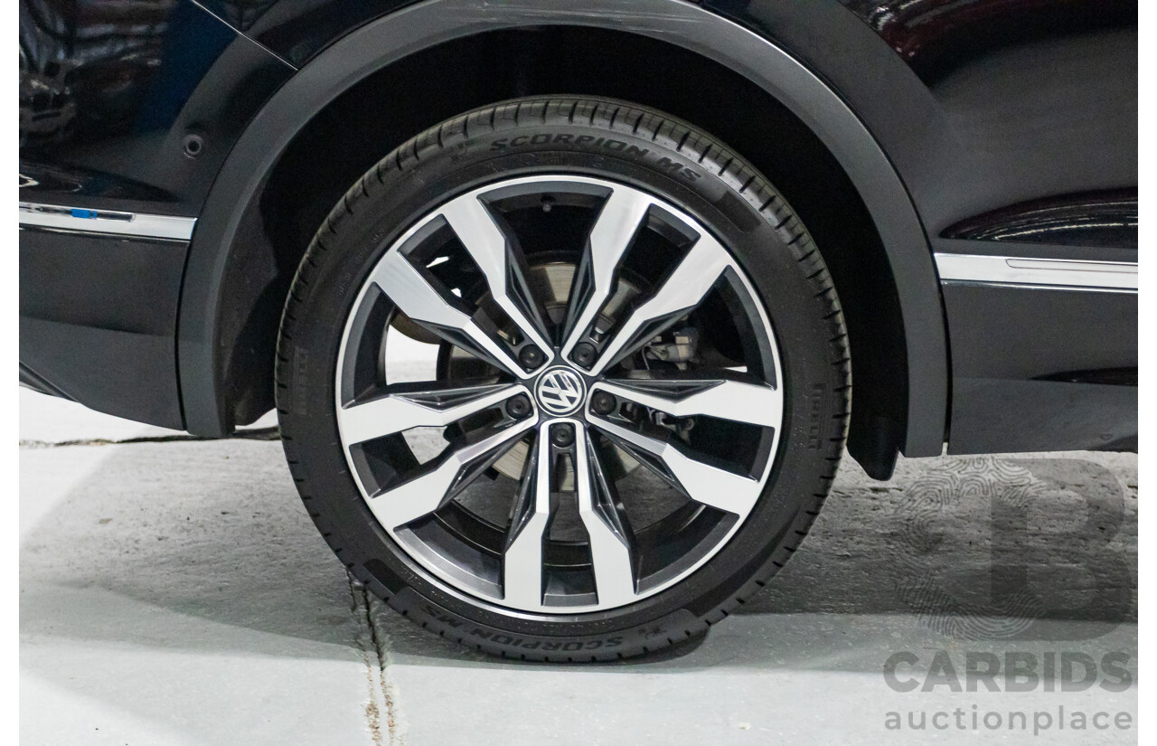 5/2021 Volkswagen Tiguan Allspace 162 TSI Highline R-Line (AWD) 5NA MY21 4d Wagon Deep Black Pearlescent Turbo 2.0L - 7 Seater