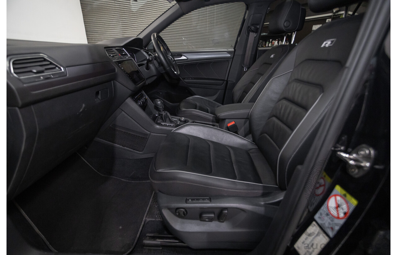 5/2021 Volkswagen Tiguan Allspace 162 TSI Highline R-Line (AWD) 5NA MY21 4d Wagon Deep Black Pearlescent Turbo 2.0L - 7 Seater