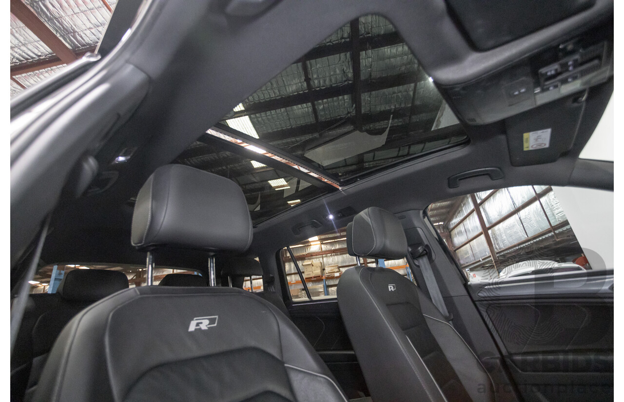 5/2021 Volkswagen Tiguan Allspace 162 TSI Highline R-Line (AWD) 5NA MY21 4d Wagon Deep Black Pearlescent Turbo 2.0L - 7 Seater