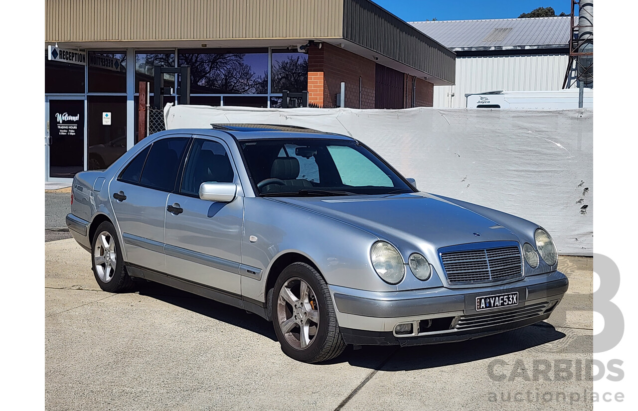 03/1996 Mercedes-Benz E230 Classic W210 4d Sedan Silver 2.3L