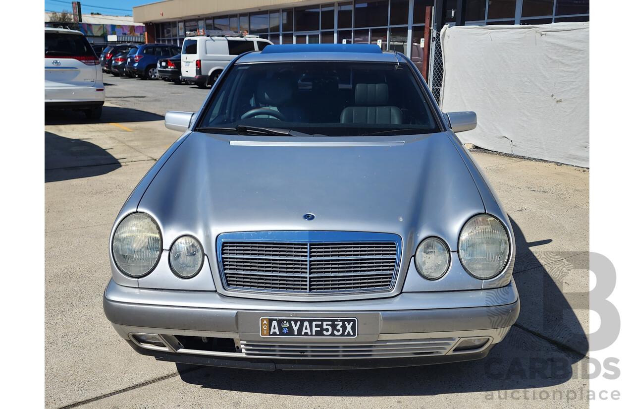 03/1996 Mercedes-Benz E230 Classic W210 4d Sedan Silver 2.3L