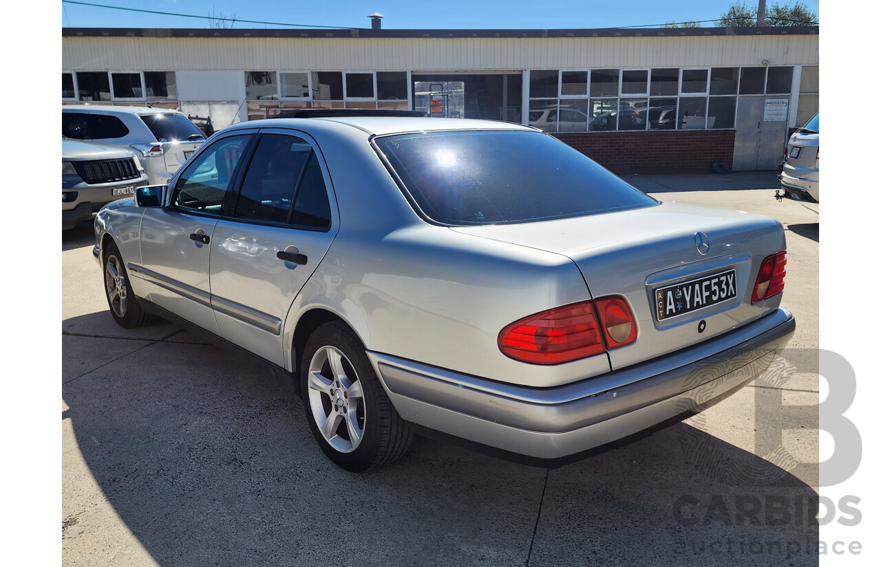 03/1996 Mercedes-Benz E230 Classic W210 4d Sedan Silver 2.3L