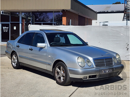 03/1996 Mercedes-Benz E230 Classic W210 4d Sedan Silver 2.3L
