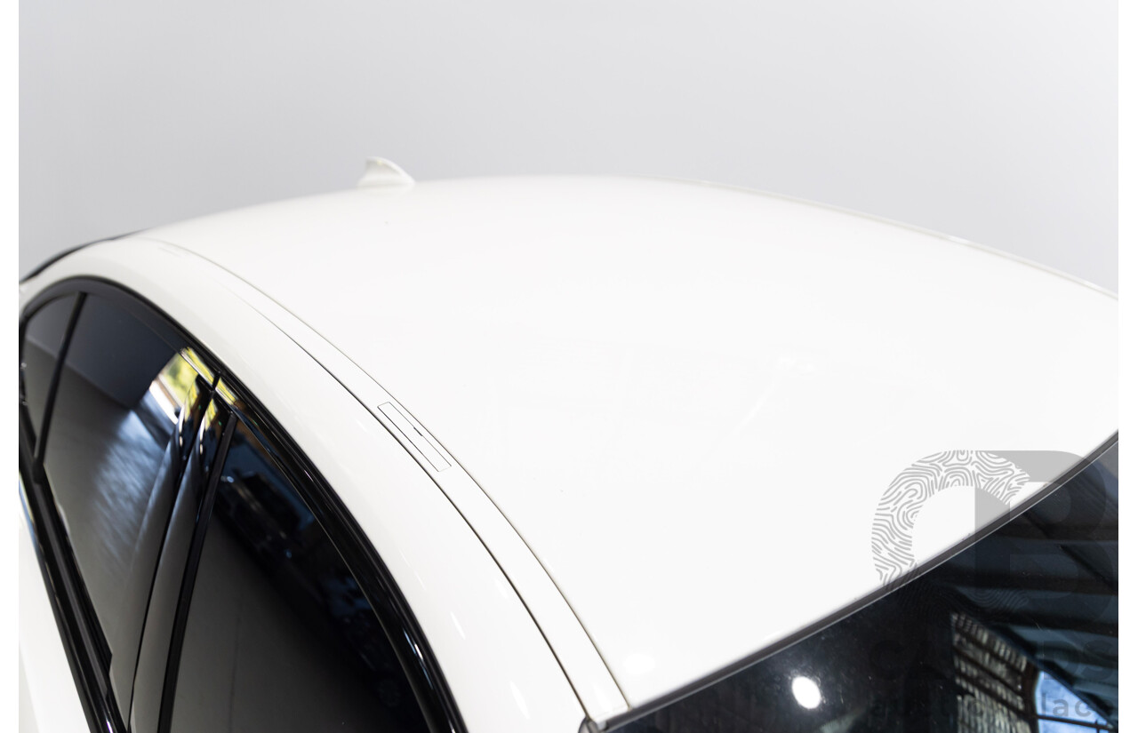 07/2019 BMW 330i G20 MY19 4d Sedan Alpine White Turbo 2.0L