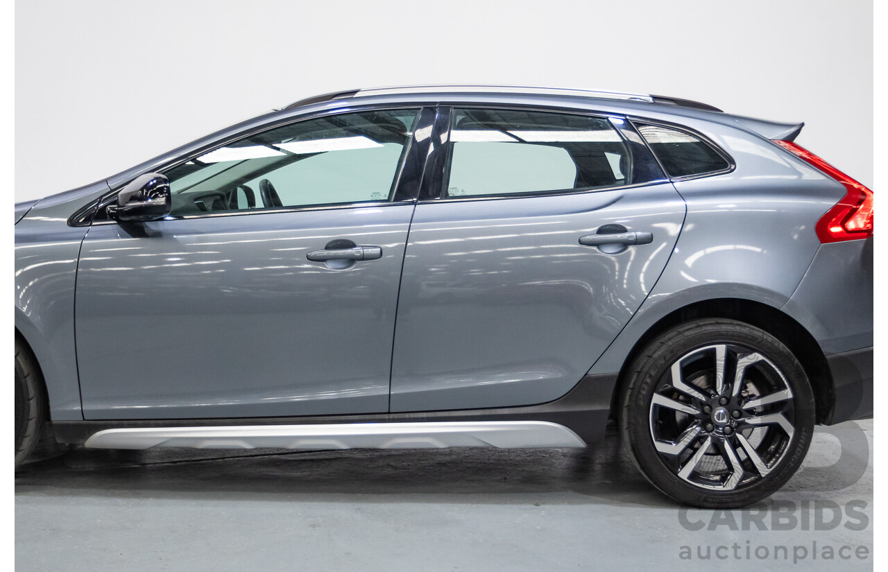 11/2016 Volvo V60 T5 Luxury Cross Country MY17 4D Wagon Osmium Grey Metallic 2.0L