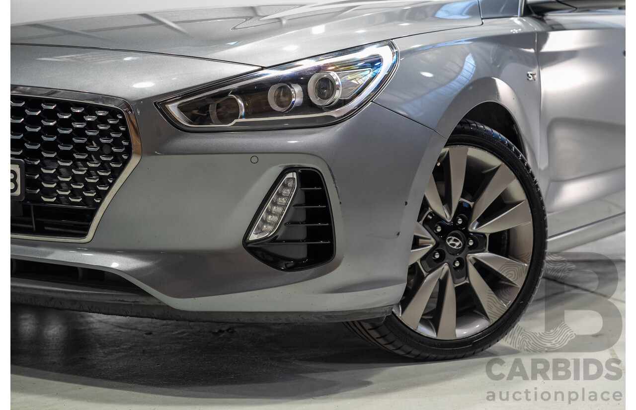 11/2017 Hyundai I30 SR Premium PD 4D Hatchback Galactic Grey 1.6L