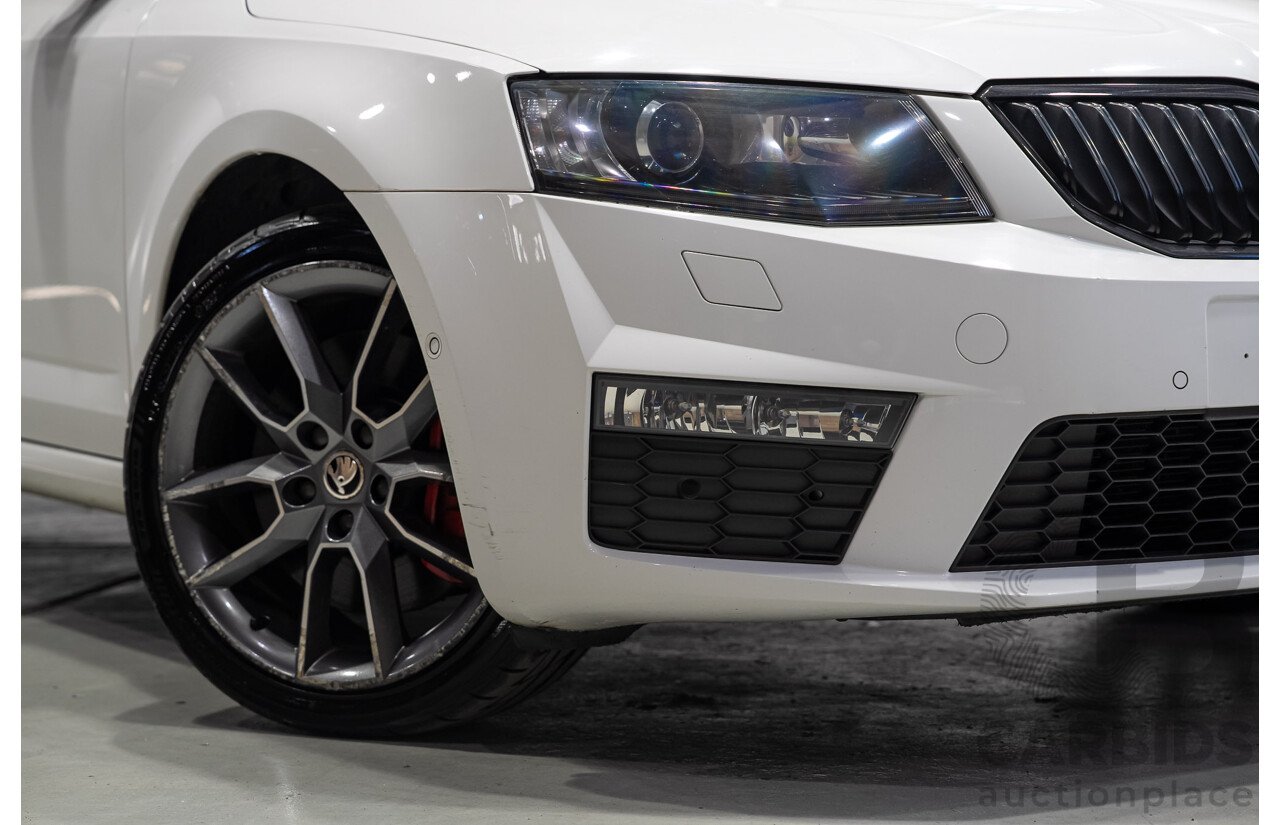 06/2015 Skoda Octavia RS 162 TSI NE MY15 4d Wagon White Turbo 2.0L