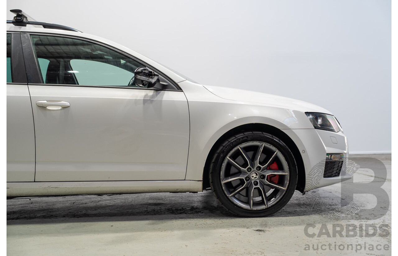 06/2015 Skoda Octavia RS 162 TSI NE MY15 4d Wagon White Turbo 2.0L