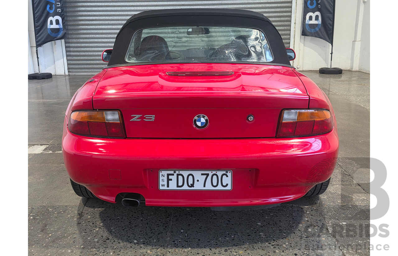 02/1997 BMW Z3 E36 (RWD) 2d Roadster Convertible Red 1.9L