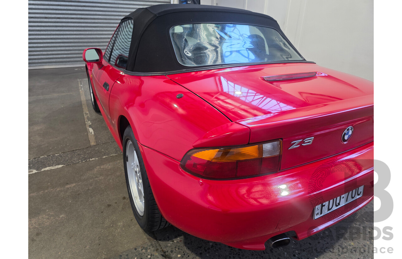 02/1997 BMW Z3 E36 (RWD) 2d Roadster Convertible Red 1.9L