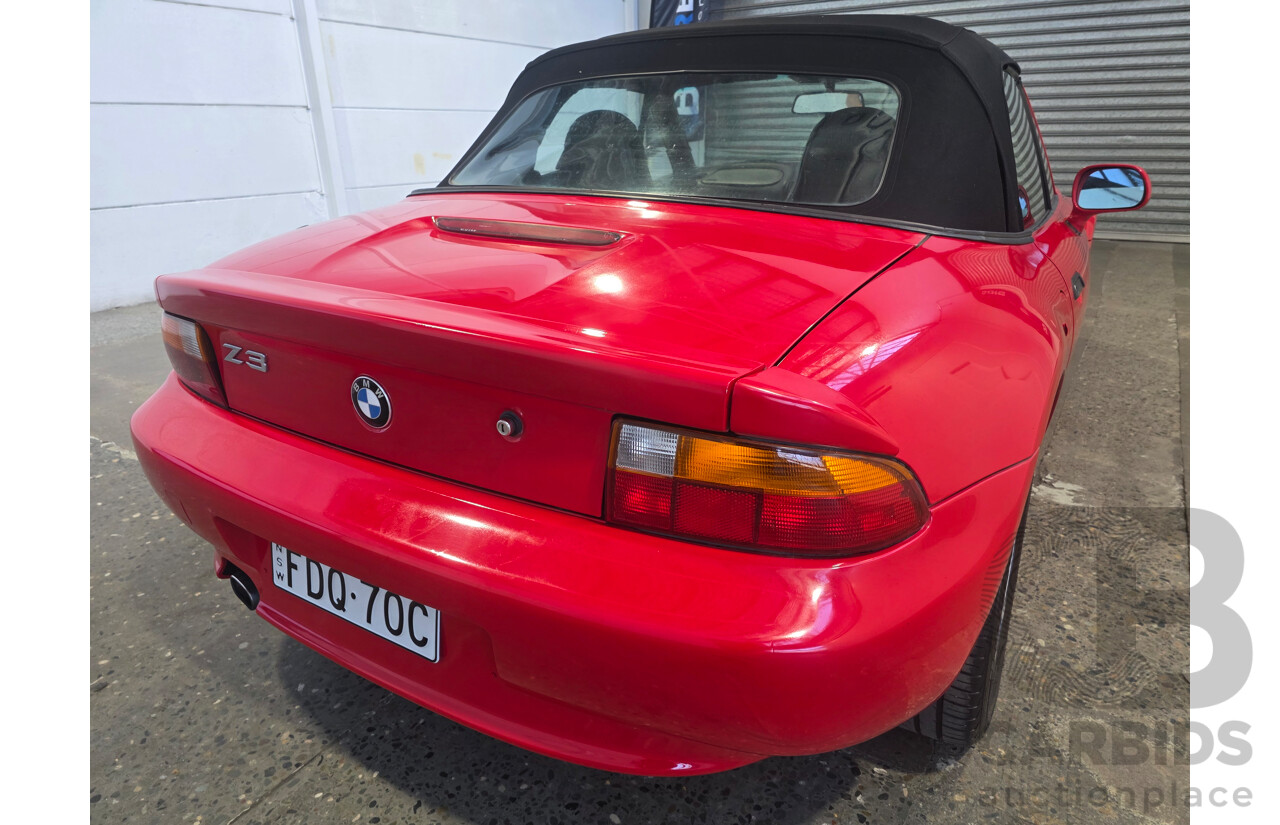 02/1997 BMW Z3 E36 (RWD) 2d Roadster Convertible Red 1.9L