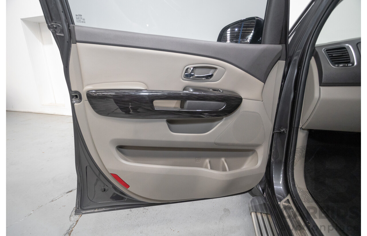 9/2015 Kia Carnival Platinum YP 4d Wagon Graphite Grey V6 3.3L - 8 Seater