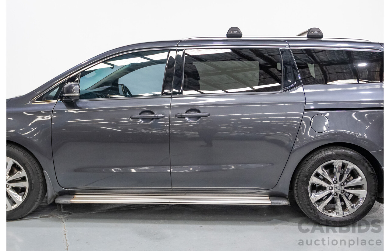 9/2015 Kia Carnival Platinum YP 4d Wagon Graphite Grey V6 3.3L - 8 Seater