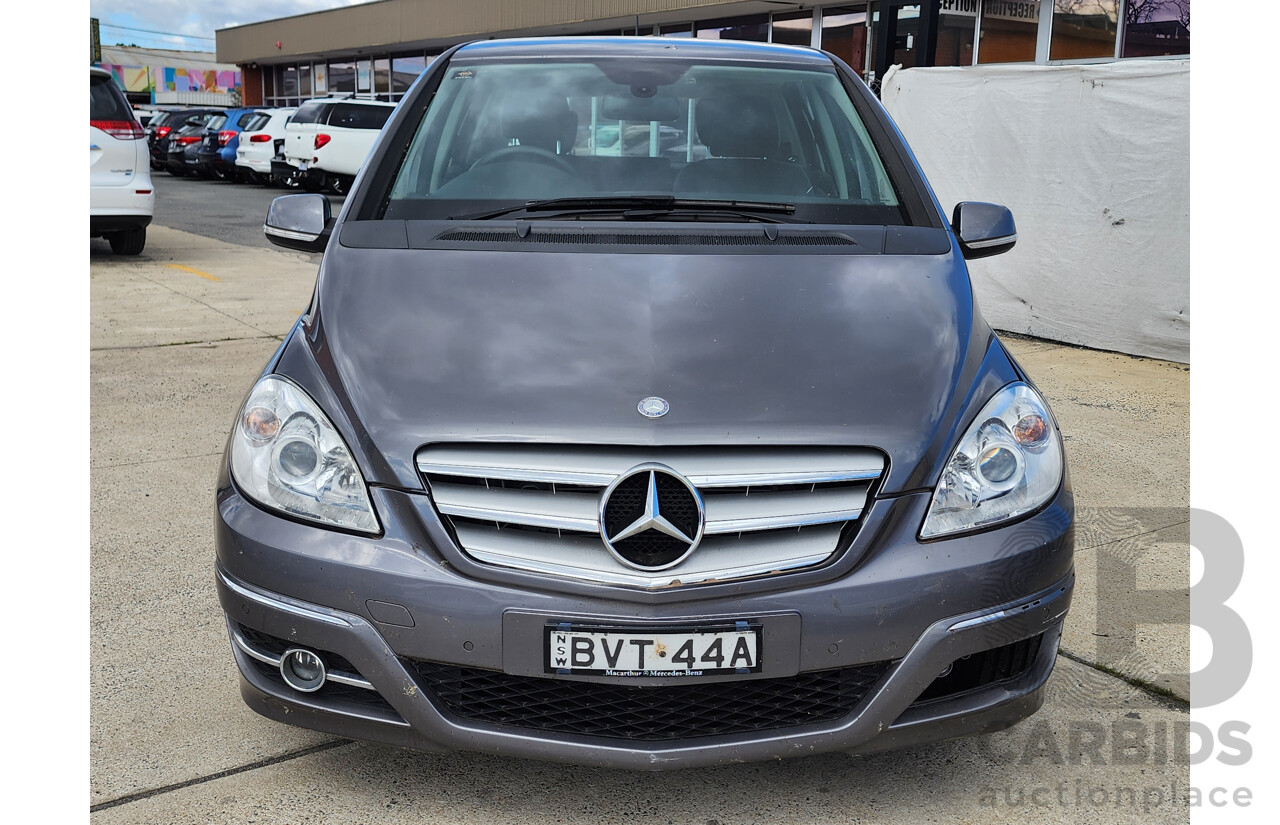 07/2011 Mercedes-Benz B200 245 MY11 5d Hatchback Grey 2.0L